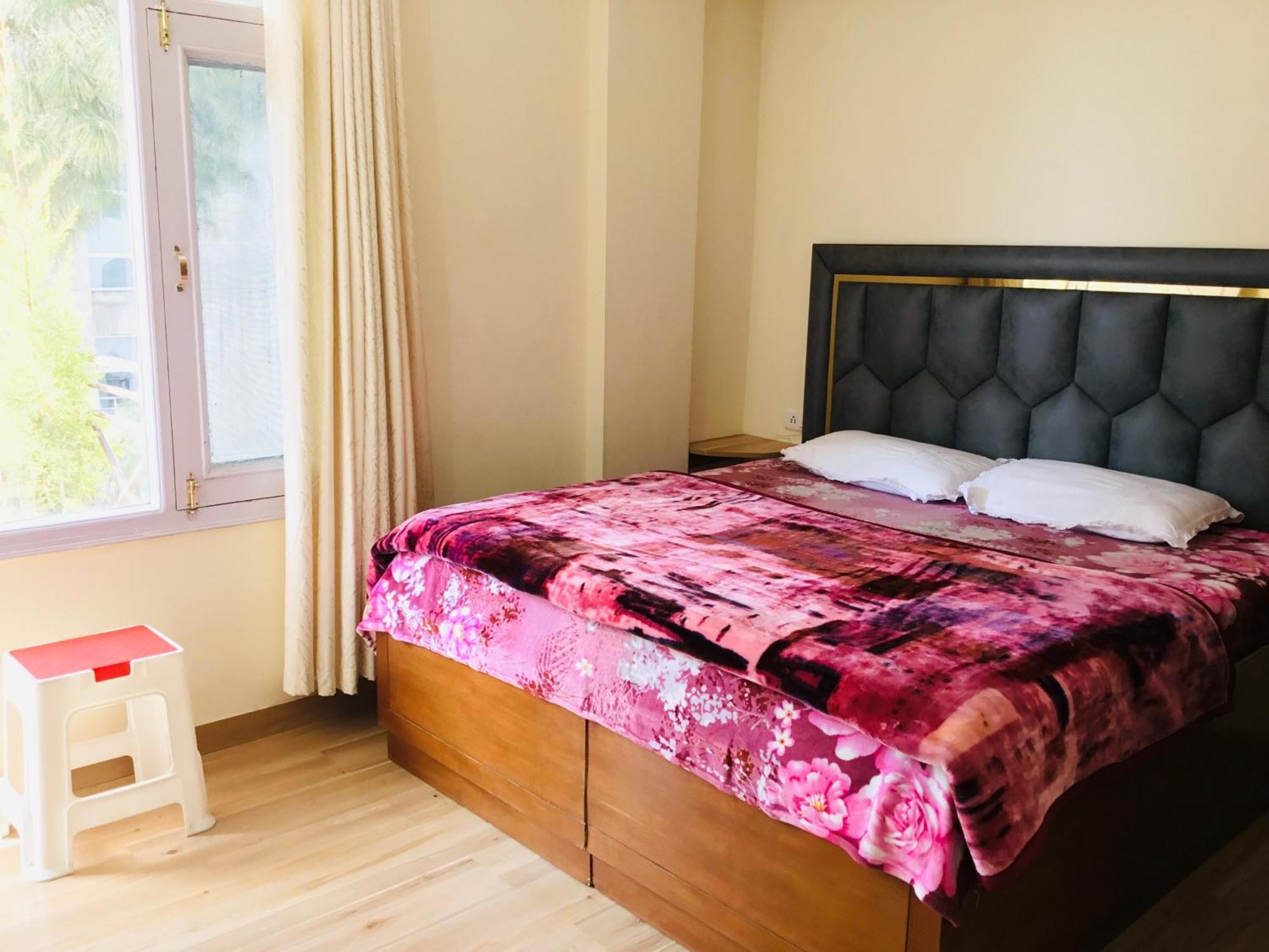 Shimla Vibes B & B Free Pick & Drop From Isbt Shimla Eksteriør bilde