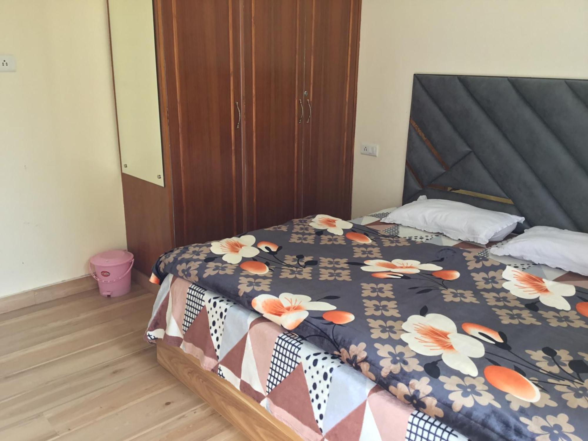 Shimla Vibes B & B Free Pick & Drop From Isbt Shimla Eksteriør bilde