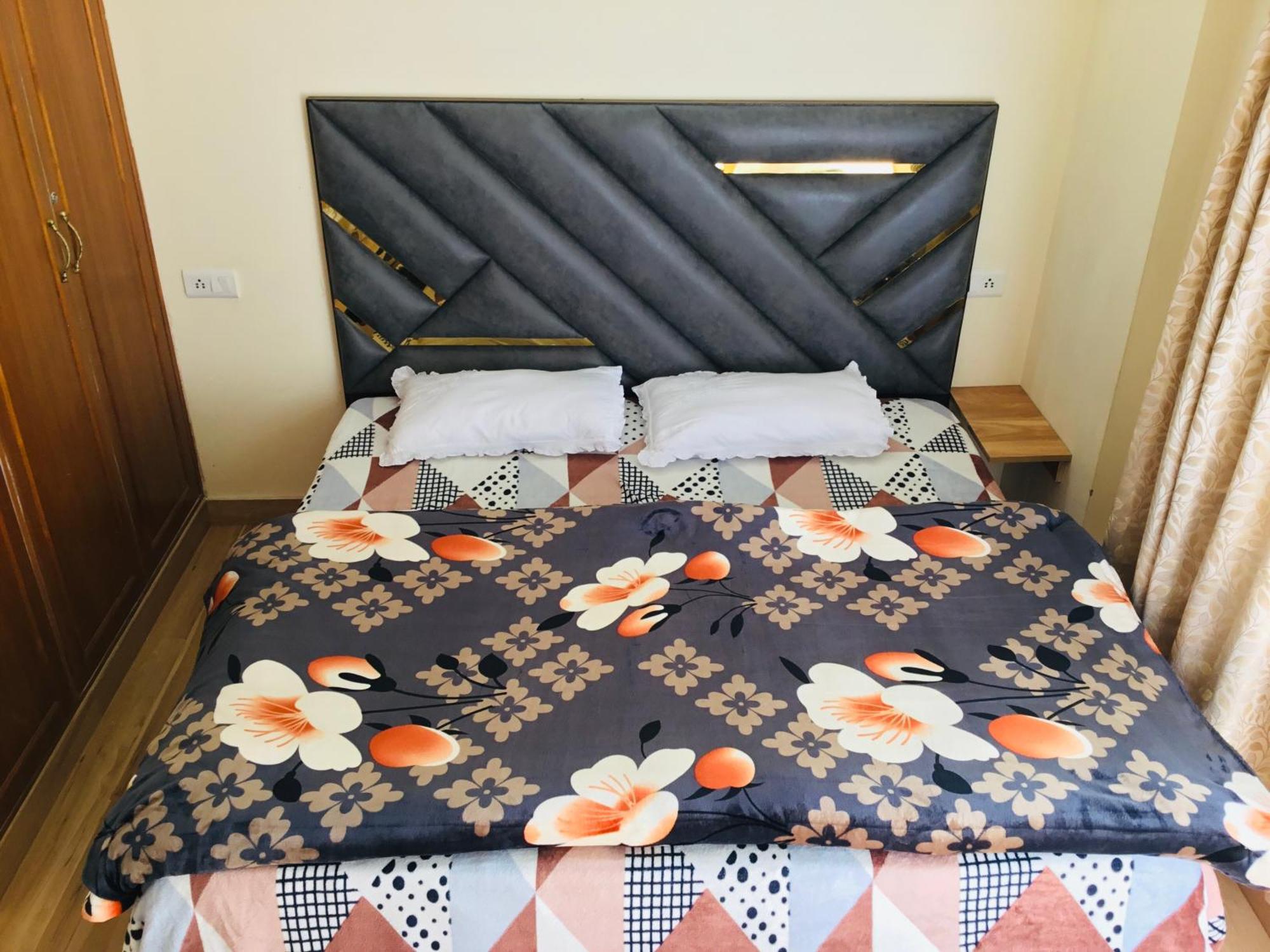 Shimla Vibes B & B Free Pick & Drop From Isbt Shimla Eksteriør bilde