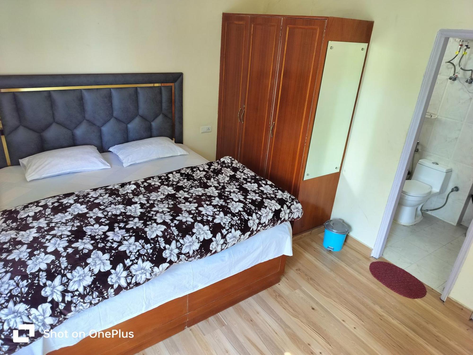 Shimla Vibes B & B Free Pick & Drop From Isbt Shimla Eksteriør bilde